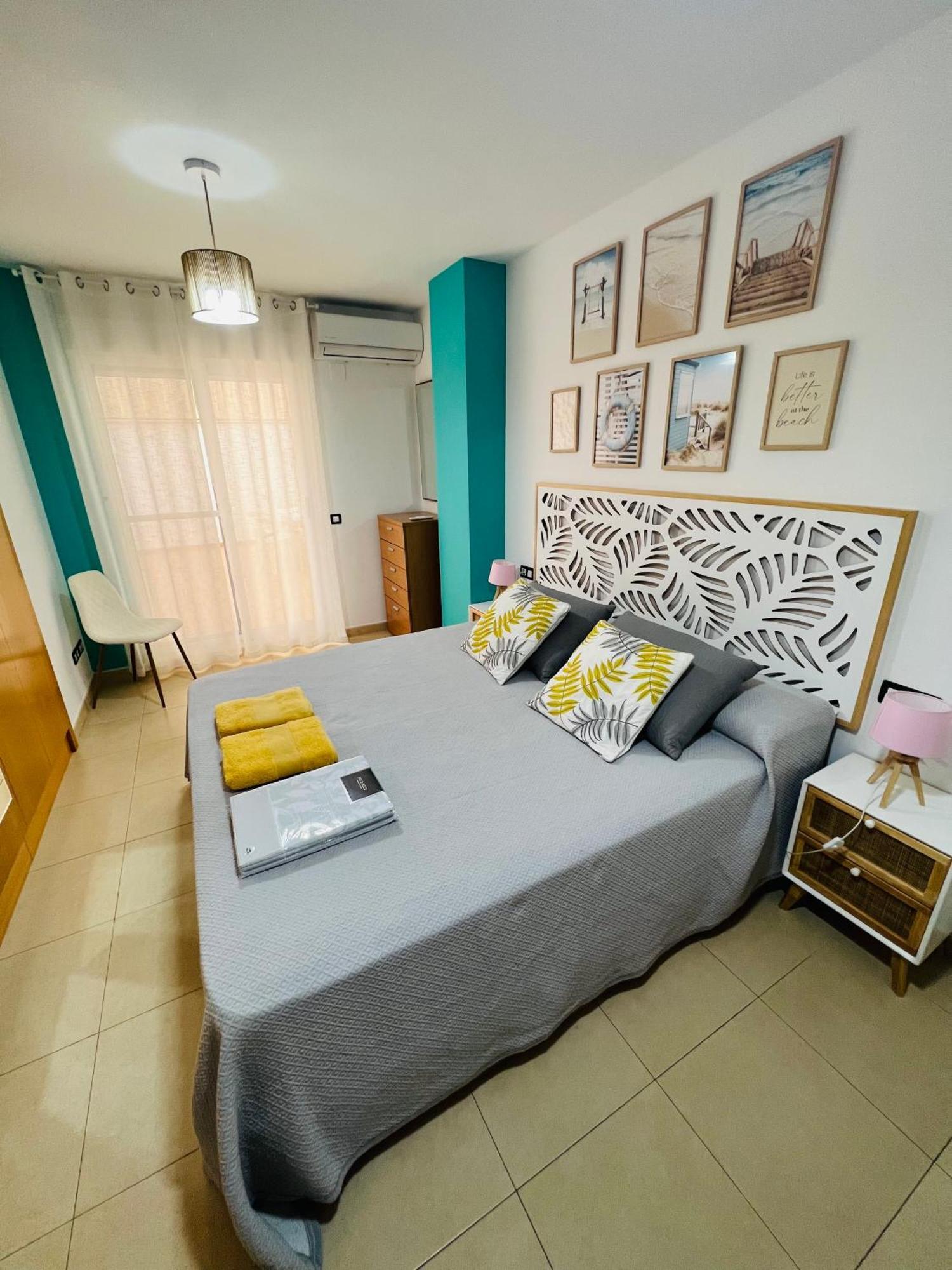 Apartamento Centro 3 Habitaciones Con Aire Acondicionado Y Wifi A 150M De La Playa Y Castillo Peñíscola Exteriör bild