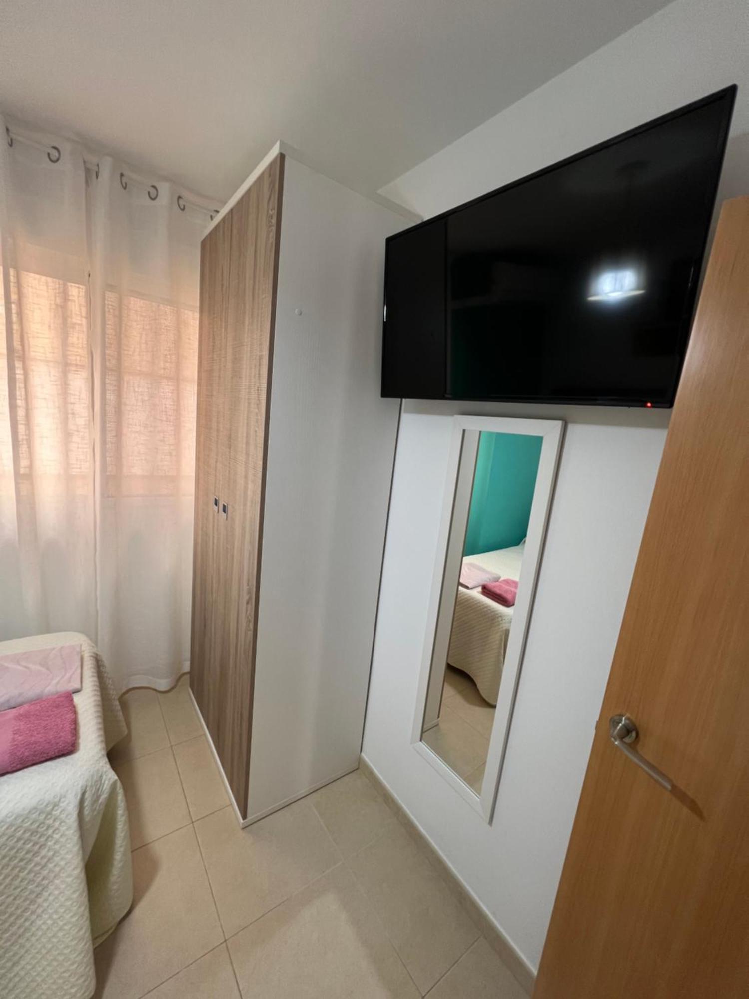 Apartamento Centro 3 Habitaciones Con Aire Acondicionado Y Wifi A 150M De La Playa Y Castillo Peñíscola Exteriör bild